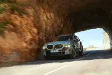 P90478684-the-first-ever-bmw-xm-2249px.webp