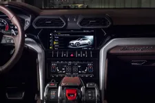2023-Lamborghini-Urus-S-00025.webp