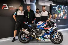 onship-bmw-motorrad-worldsbk-team-bmw-s-100-2250px.webp