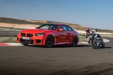 ue-bmw-m2-und-die-neue-bmw-m-1000-r-10-2022-2250px.webp