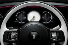 fully-electric-rolls-royce-instrument-dials-2250px.webp