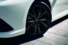 2023_Lexus_ES_350_0088-scaled.webp