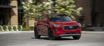 2023 Ford Escape ST-Line Elite_Rapid Red_03.webp