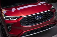 2023 Ford Escape ST-Line Elite_Rapid Red_08.webp