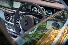P90485604--rolls-royce-phantom-series-ii-2249px.webp