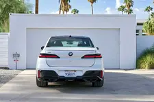 w-bmw-760i-on-location-palm-springs-10-2022-2250px.webp