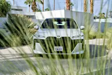 w-bmw-760i-on-location-palm-springs-10-2022-2250px.webp