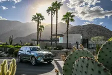 new-bmw-x7-on-location-palm-springs-10-2022-2249px.webp