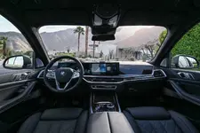 new-bmw-x7-on-location-palm-springs-10-2022-2249px.webp