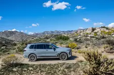 new-bmw-x7-on-location-palm-springs-10-2022-2249px.webp