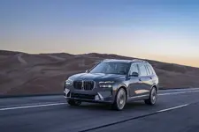 new-bmw-x7-on-location-palm-springs-10-2022-2250px.webp