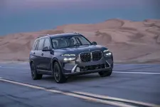 new-bmw-x7-on-location-palm-springs-10-2022-2249px.webp