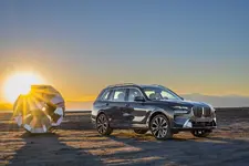 new-bmw-x7-on-location-palm-springs-10-2022-2250px.webp
