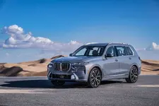 new-bmw-x7-on-location-palm-springs-10-2022-2250px.webp
