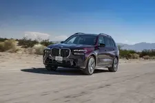 new-bmw-x7-on-location-palm-springs-10-2022-2250px.webp