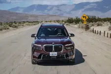 new-bmw-x7-on-location-palm-springs-10-2022-2249px.webp