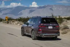 new-bmw-x7-on-location-palm-springs-10-2022-2250px.webp