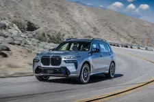 new-bmw-x7-on-location-palm-springs-10-2022-2249px.webp