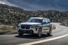 new-bmw-x7-on-location-palm-springs-10-2022-2249px.webp