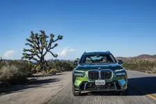 new-bmw-x7-on-location-palm-springs-10-2022-2250px.webp