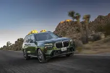 new-bmw-x7-on-location-palm-springs-10-2022-2250px.webp