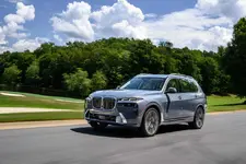 new-bmw-x7-on-location-palm-springs-10-2022-2249px.webp