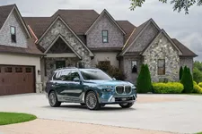 new-bmw-x7-on-location-palm-springs-10-2022-2249px.webp