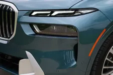 new-bmw-x7-on-location-palm-springs-10-2022-2250px.webp