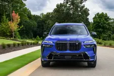 new-bmw-x7-on-location-palm-springs-10-2022-2249px.webp