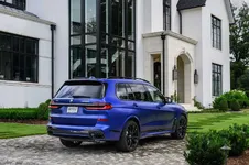 new-bmw-x7-on-location-palm-springs-10-2022-2251px.webp