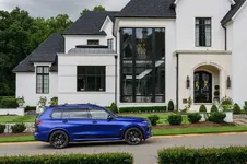 new-bmw-x7-on-location-palm-springs-10-2022-2251px.webp