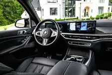 new-bmw-x7-on-location-palm-springs-10-2022-2249px.webp