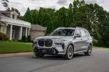 new-bmw-x7-on-location-palm-springs-10-2022-2249px.webp
