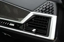 new-bmw-x7-on-location-palm-springs-10-2022-2250px.webp