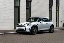 888-mini-cooper-se-resolute-edition-11-2022-2250px.webp
