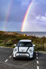 7898-mini-cooper-se-resolute-edition-11-2022-999px.webp