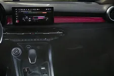 alfaromeotonalepluginhybridq4interior17-6373b406bae3c.webp