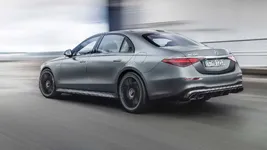 2023-mercedes-amg-s-63-e-performance.webp