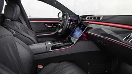 2023-mercedes-amg-s-63-e-performance.webp