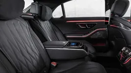 2023-mercedes-amg-s-63-e-performance.webp