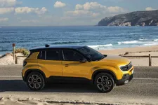 20_jeepavenger-6349923555c0b.webp