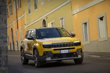 24_jeepavenger-634991e681c0a.webp
