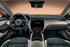 maserati-granturismo-interni-1.webp