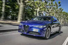 FCA_Germany_Alfa_Romeo_Giulia_Sprint_Blue_Anodizzato_036.webp
