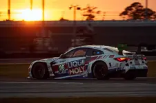 -international-speedway-imsa-bmw-m4-gt3-tur-2250px.webp