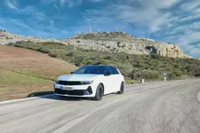 03_opel_521047-63d0fe22a7d2a.webp
