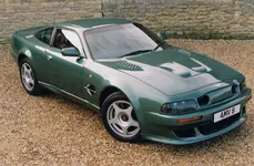 more-powerful-than-a-ferrari-f50-the-v8-vantage-le-mans-v600-is-a-forgotten-1990s-legend_12.webp