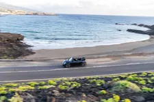 90493869-mini-cooper-se-convertible-02-2023-2250px.webp