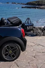 P90493968-mini-cooper-se-convertible-02-2023-999px.webp
