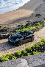 P90493895-mini-cooper-se-convertible-02-2023-999px.webp
